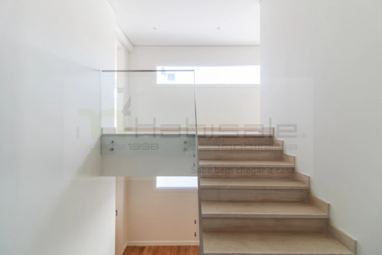 Apartamento T4 para Venda em Póvoa de Santo Adrião e Olival Basto Foto 57