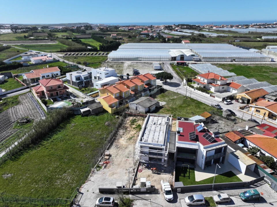 Moradia T4 para Venda em Silveira Foto 8