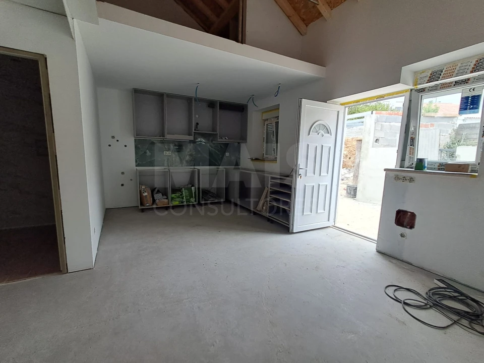 Moradia T1 para Venda em Nossa Senhora do Pópulo, Coto e São Gregório Foto 5