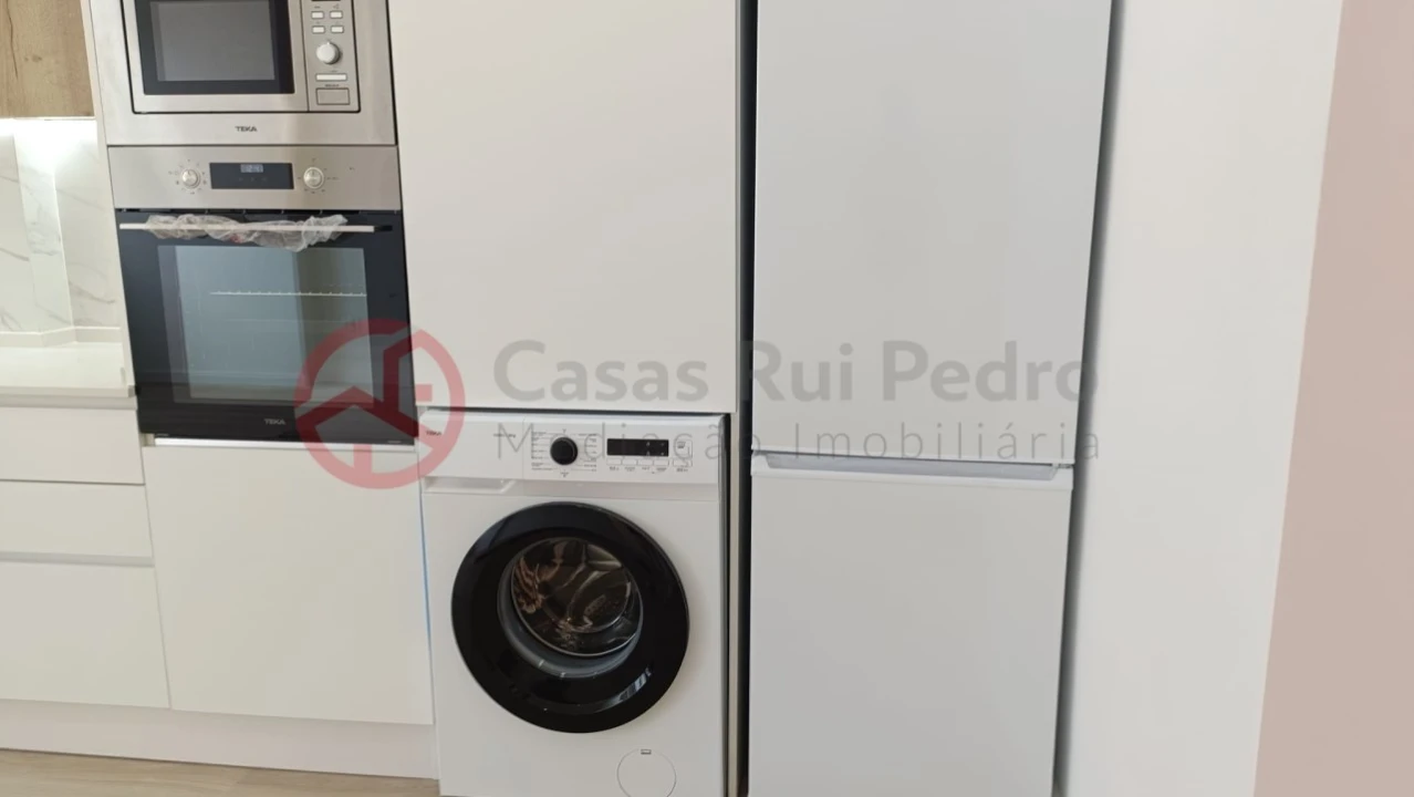 Apartamento T3 para Venda em Laranjeiro e Feijó Foto 6