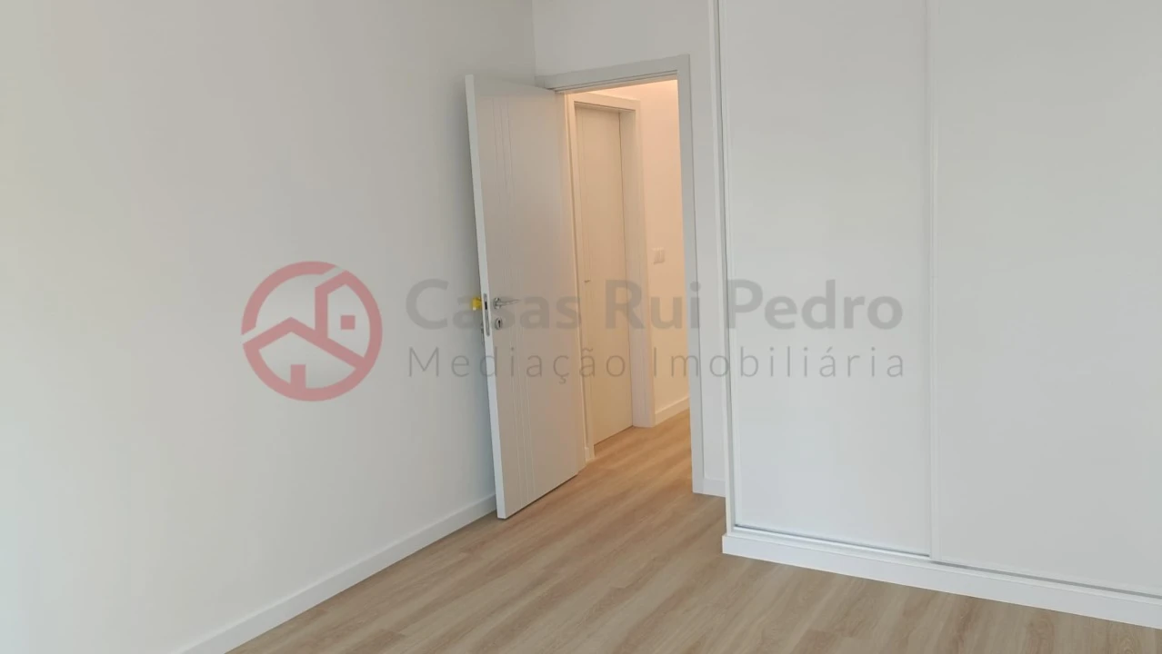Apartamento T3 para Venda em Laranjeiro e Feijó Foto 16