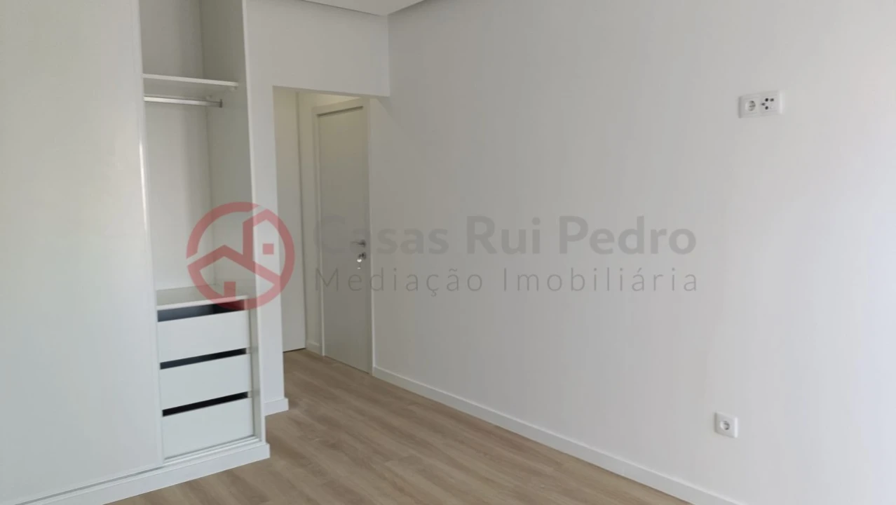 Apartamento T3 para Venda em Laranjeiro e Feijó Foto 19