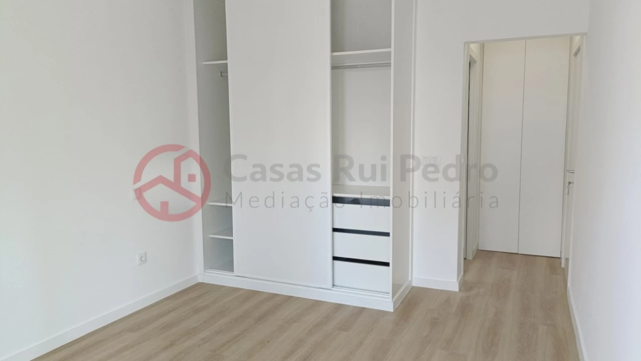 Apartamento T3 para Venda em Laranjeiro e Feijó Foto 20