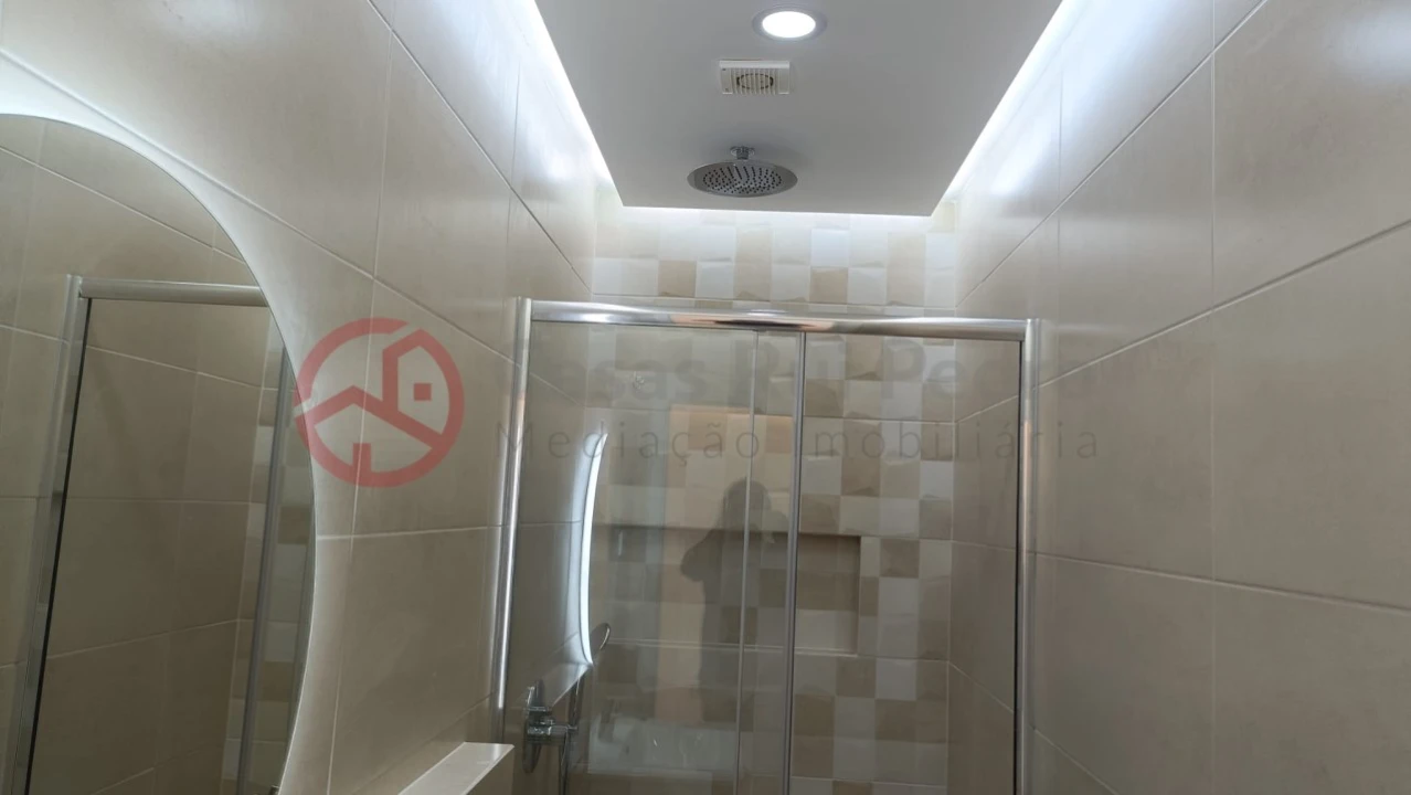 Apartamento T3 para Venda em Laranjeiro e Feijó Foto 27