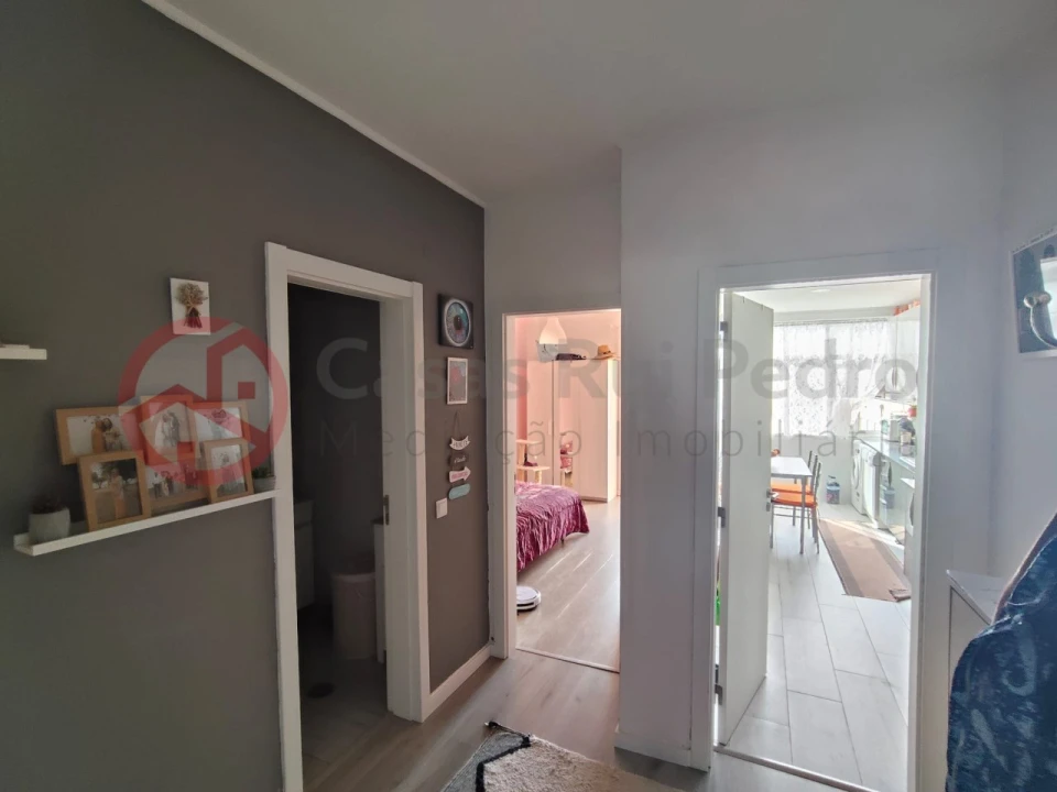 Apartamento T2 para Venda em Moita Foto 9
