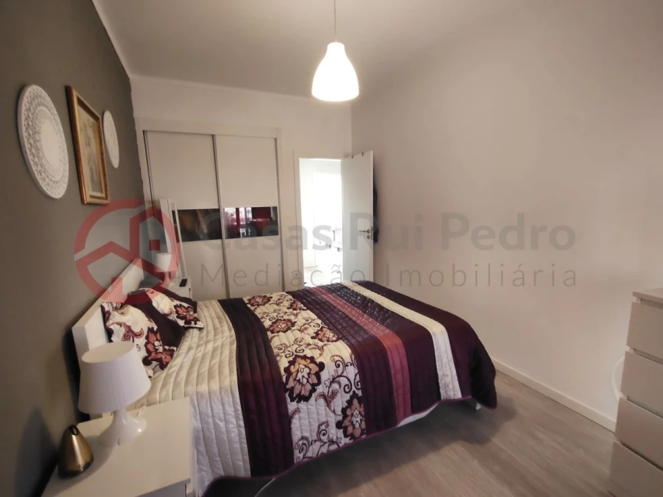 Apartamento T2 para Venda em Moita Foto 11