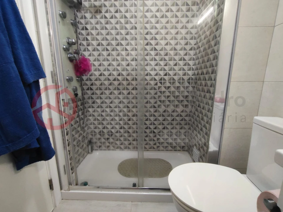 Apartamento T2 para Venda em Moita Foto 20
