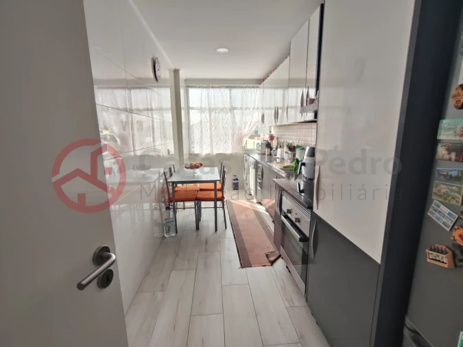 Apartamento T2 para Venda em Moita Foto 14