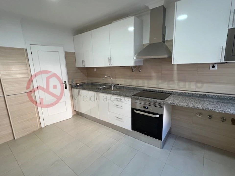 Apartamento T2 para Venda em Seixal, Arrentela e Aldeia de Paio Pires Foto 39