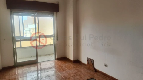 Apartamento T2 para Venda em Seixal, Arrentela e Aldeia de Paio Pires