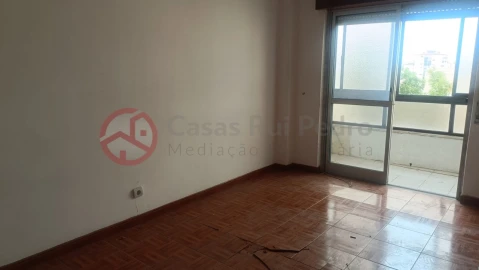 Apartamento T2 para Venda em Seixal, Arrentela e Aldeia de Paio Pires