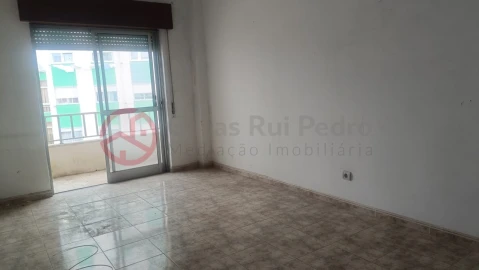 Apartamento T2 para Venda em Seixal, Arrentela e Aldeia de Paio Pires