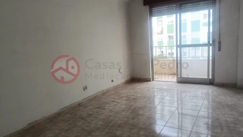 Apartamento T2 para Venda em Seixal, Arrentela e Aldeia de Paio Pires