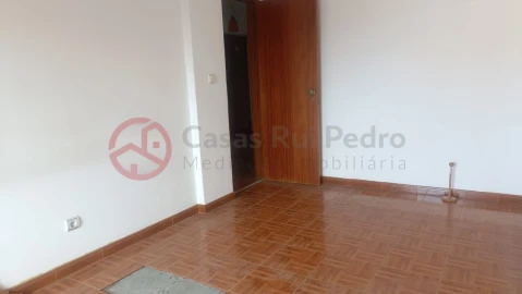Apartamento T2 para Venda em Seixal, Arrentela e Aldeia de Paio Pires