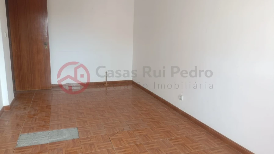 Apartamento T2 para Venda em Seixal, Arrentela e Aldeia de Paio Pires Foto 14