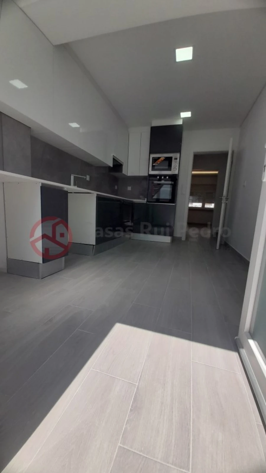 Apartamento T1 para Venda em Laranjeiro e Feijó Foto 7