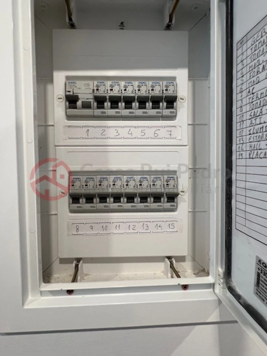 Apartamento T1 para Venda em Laranjeiro e Feijó Foto 28