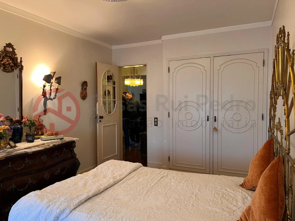 Apartamento T4 para Venda em Almada, Cova da Piedade, Pragal e Cacilhas Foto 9