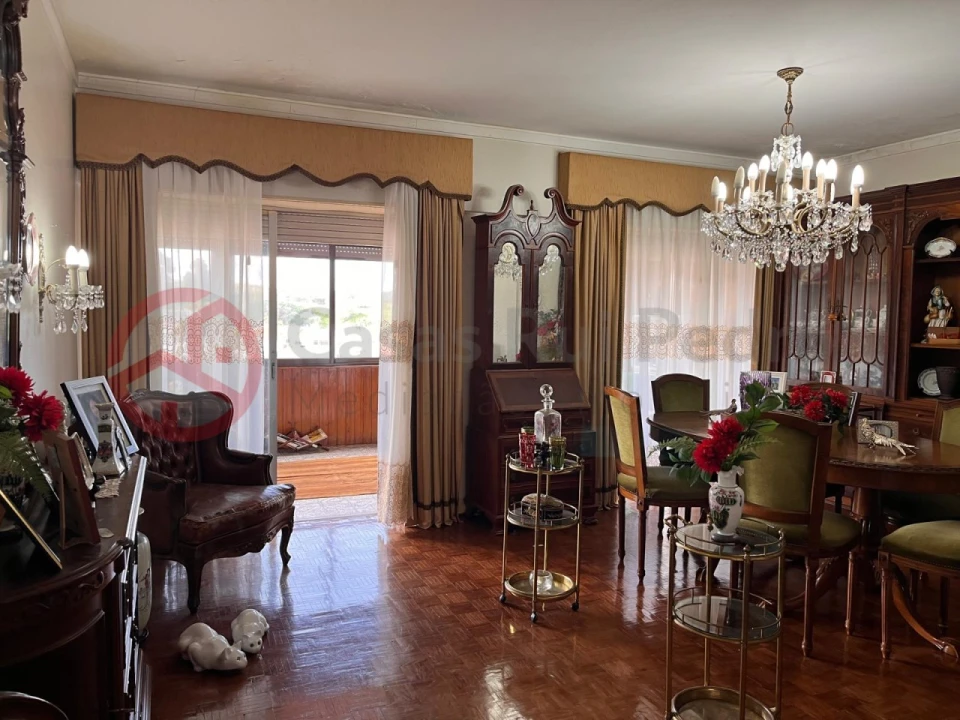 Apartamento T4 para Venda em Almada, Cova da Piedade, Pragal e Cacilhas Foto 23