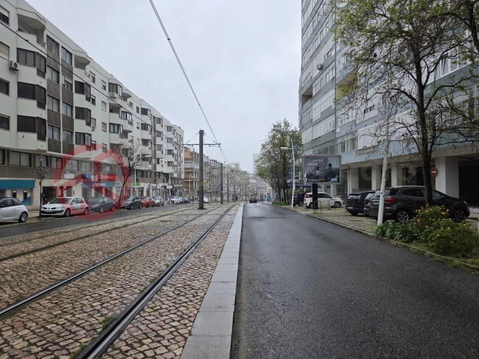 Apartamento T4 para Venda em Almada, Cova da Piedade, Pragal e Cacilhas Foto 31