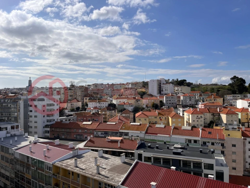Apartamento T4 para Venda em Almada, Cova da Piedade, Pragal e Cacilhas Foto 34