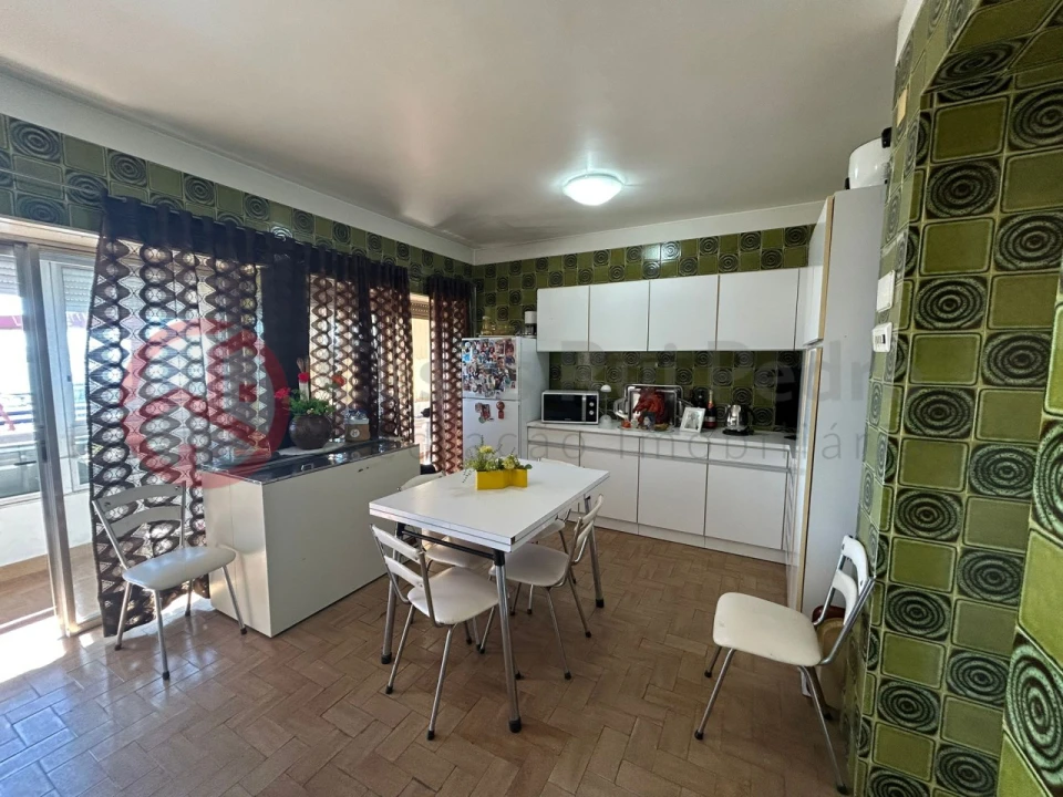 Apartamento T4 para Venda em Almada, Cova da Piedade, Pragal e Cacilhas Foto 12
