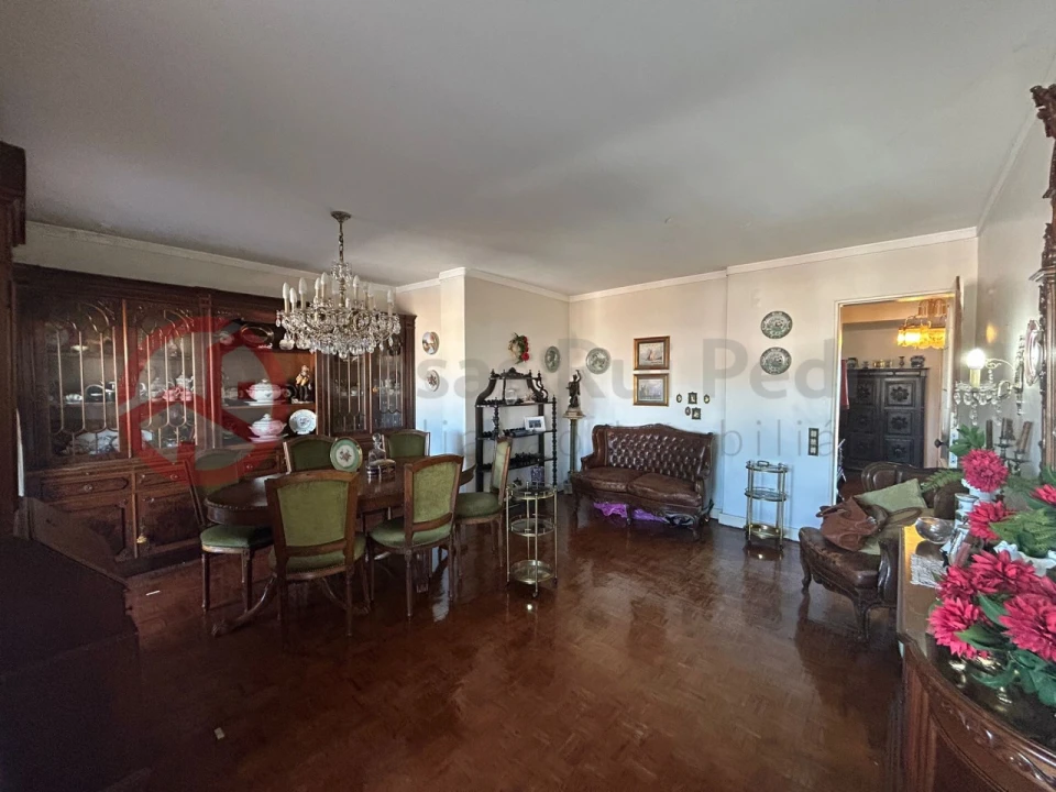 Apartamento T4 para Venda em Almada, Cova da Piedade, Pragal e Cacilhas Foto 2