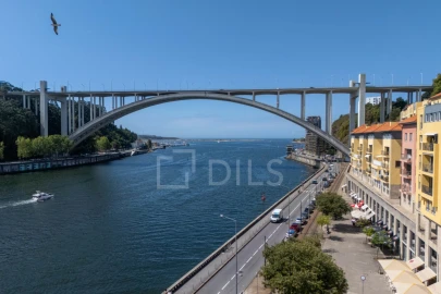 Apartamento T2 para Venda em Lordelo do Ouro e Massarelos