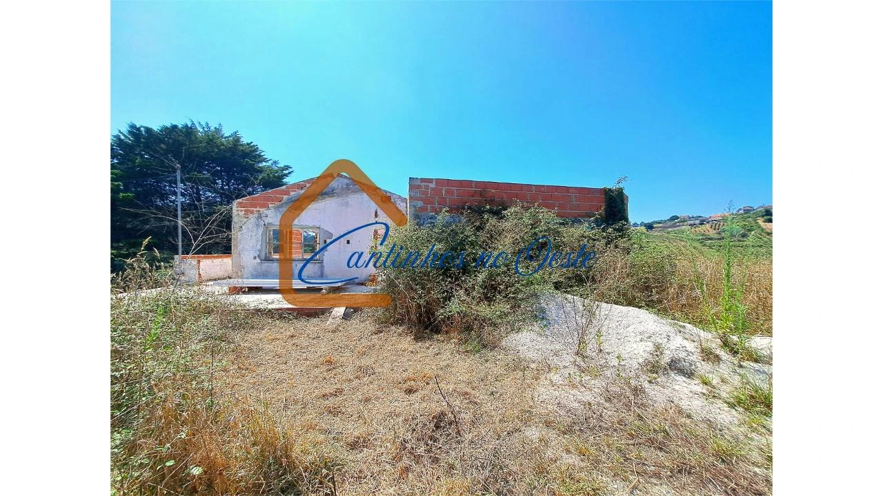 Moradia T3 para Venda em Salir de Matos Foto 8