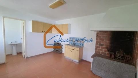 Moradia T5 para Venda em Nossa Senhora do Pópulo, Coto e São Gregório