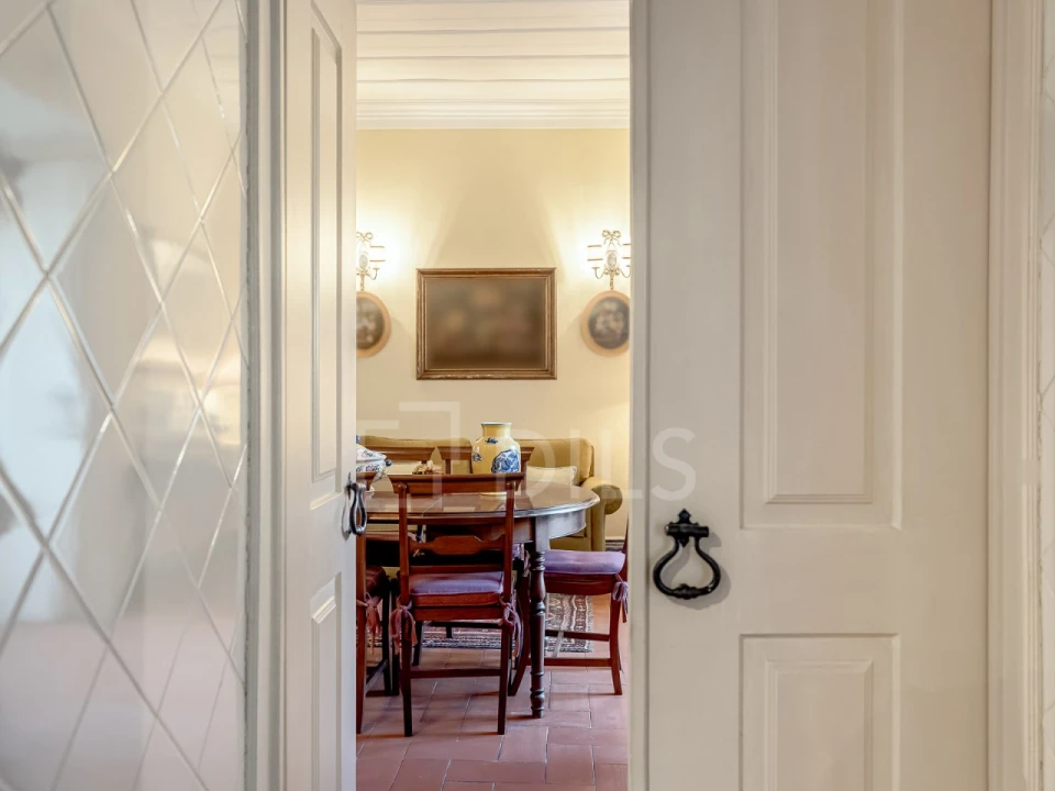 Moradia T7 para Venda em Carnide Foto 21