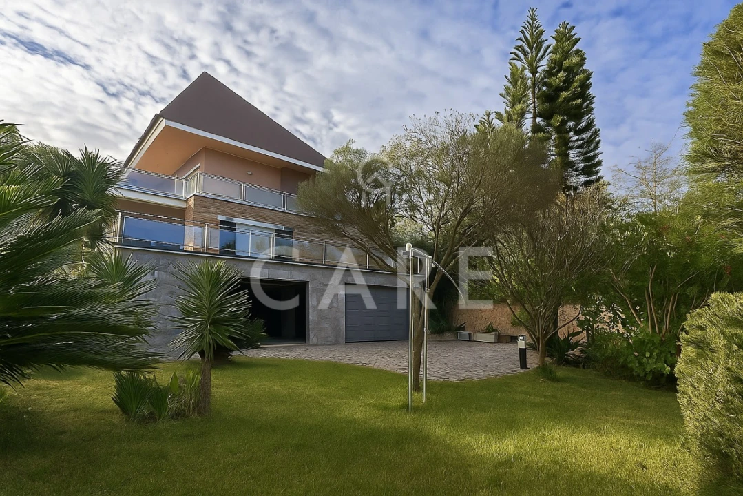 Moradia T6 para Venda em Queluz e Belas Foto 2