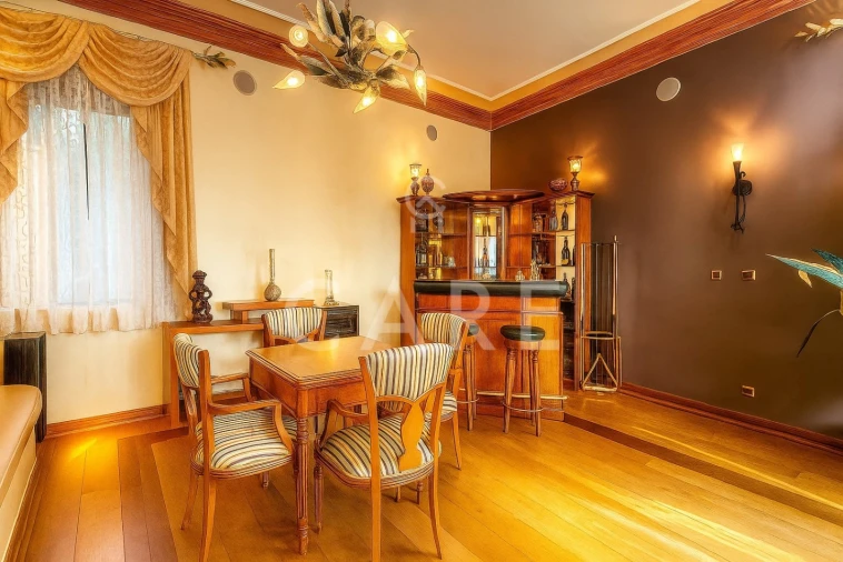 Moradia T6 para Venda em Queluz e Belas Foto 15