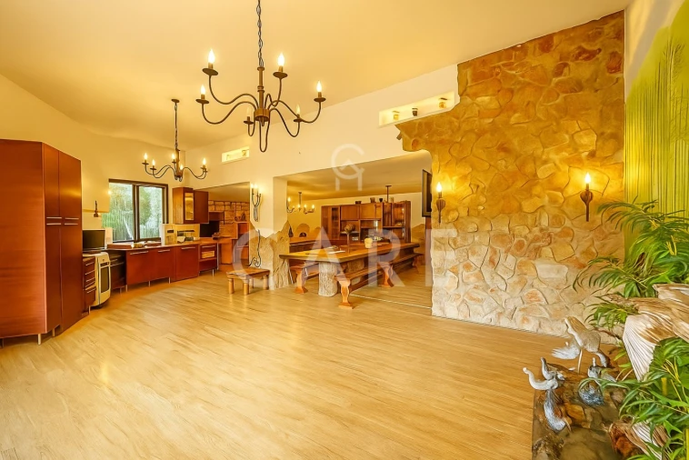 Moradia T6 para Venda em Queluz e Belas Foto 68