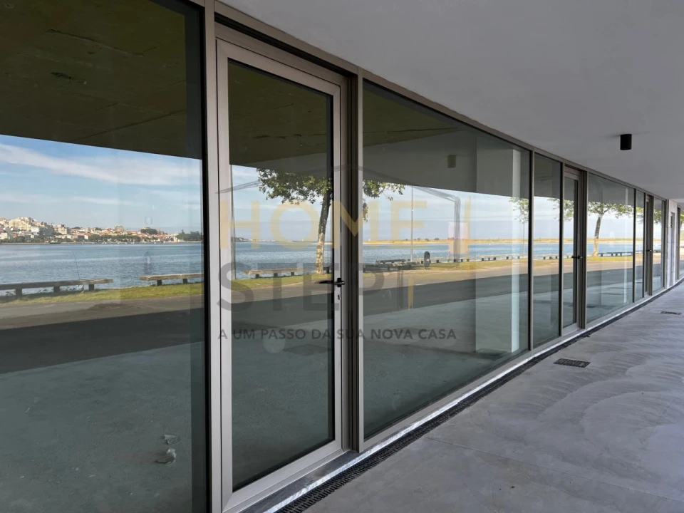 Loja para Arrendamento em Canidelo Foto 3