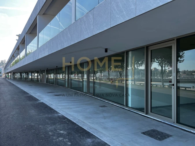 Loja para Arrendamento em Canidelo Foto 2