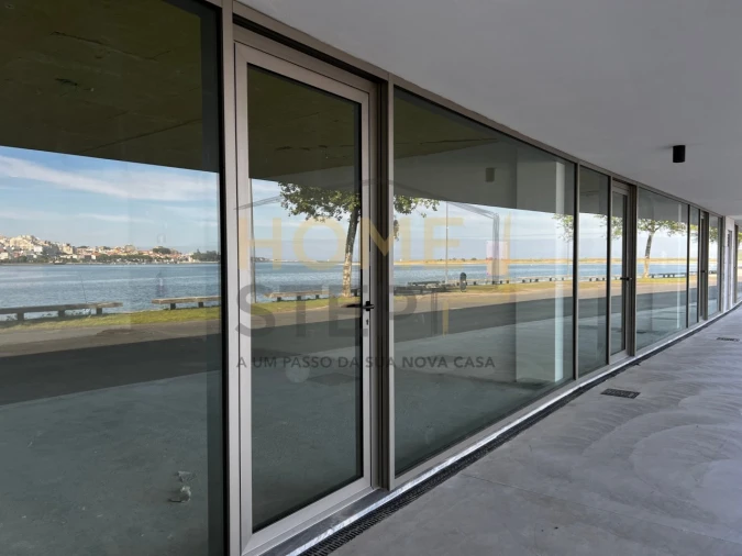 Loja para Arrendamento em Canidelo Foto 3