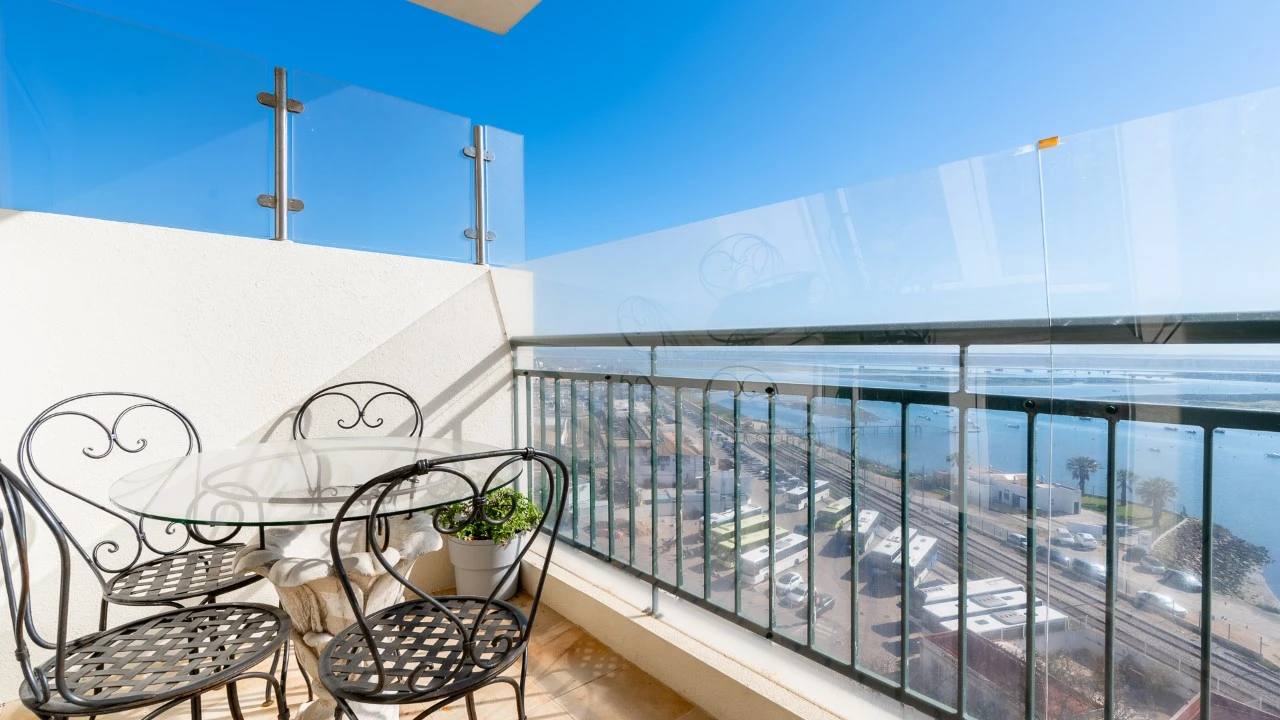 Apartamento T7 para para venda em Faro (Sé e São Pedro) Foto 7