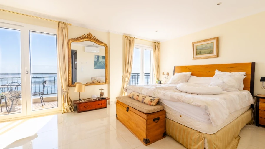 Apartamento T7 para para venda em Faro (Sé e São Pedro) Foto 5