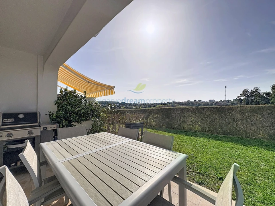 Apartamento T2 para Venda em Albufeira e Olhos de Água Foto 25
