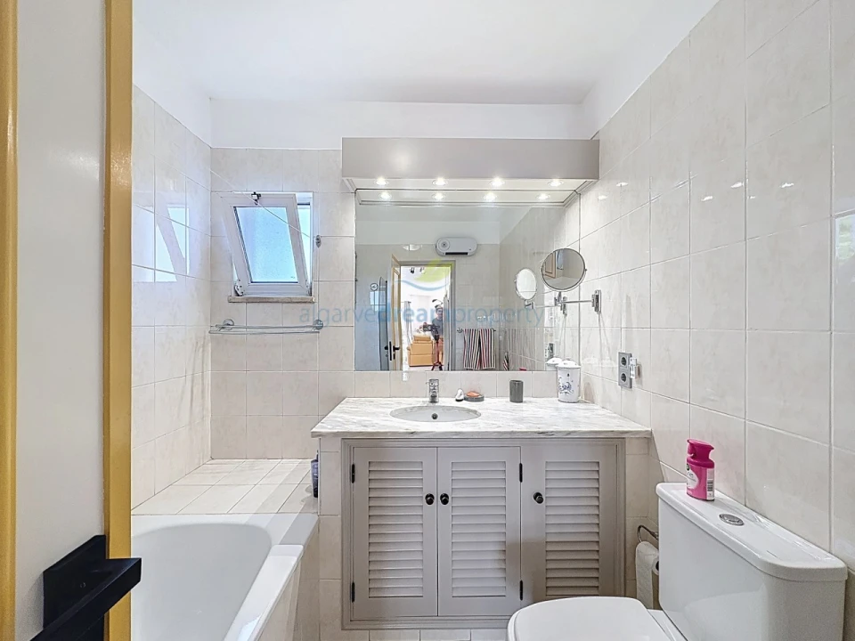 Apartamento T1 para Venda em Albufeira e Olhos de Água Foto 20