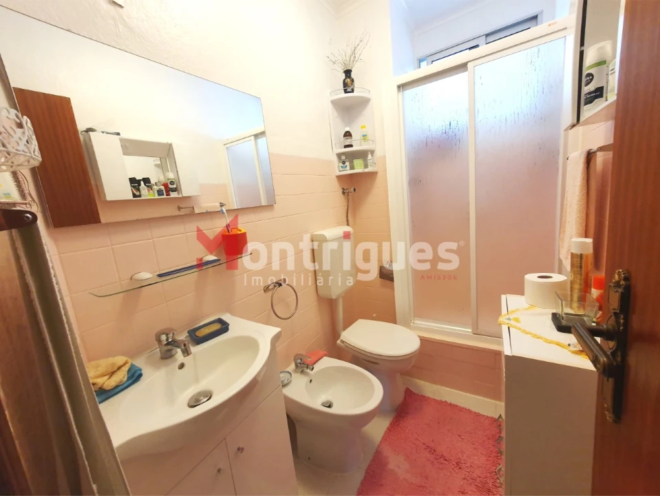 Apartamento T3 para Venda em Olivais Foto 9