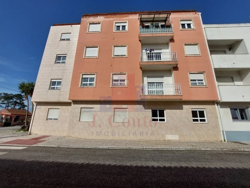 Apartamento T2 para Venda em Caldas da Rainha - Santo Onofre e Serra do Bouro Foto 2