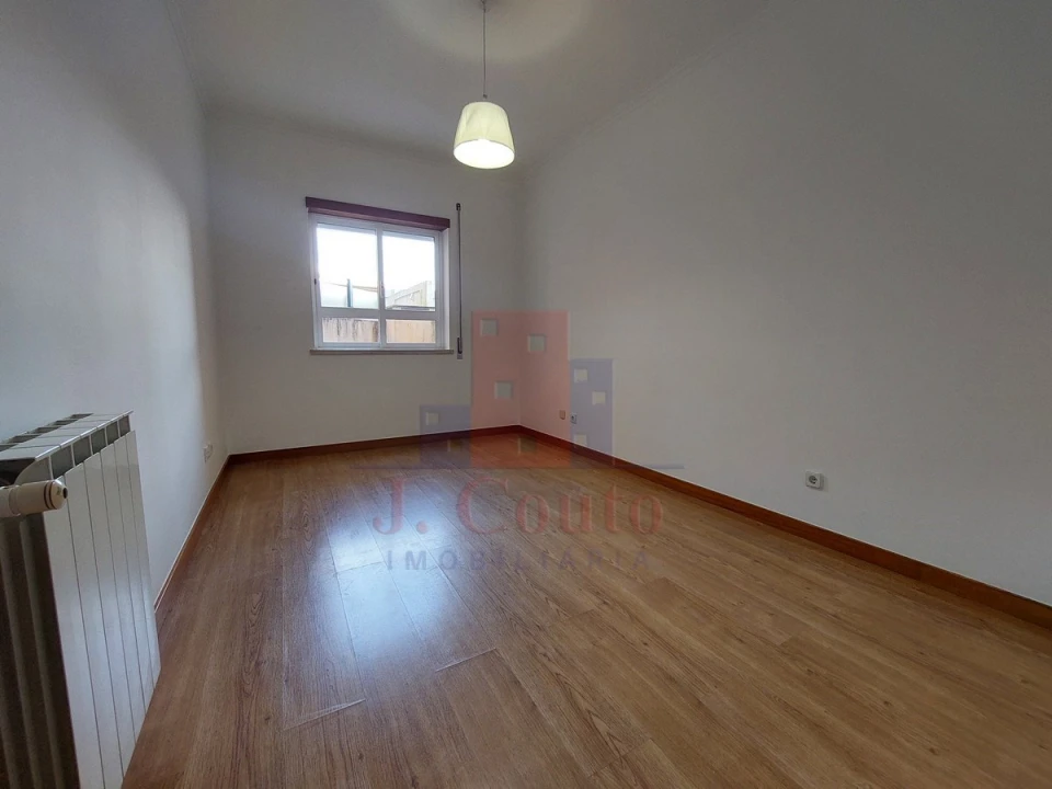 Apartamento T2 para Venda em Caldas da Rainha - Santo Onofre e Serra do Bouro Foto 11