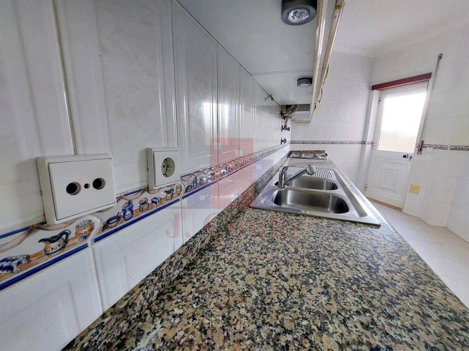 Apartamento T2 para Venda em Caldas da Rainha - Santo Onofre e Serra do Bouro Foto 15
