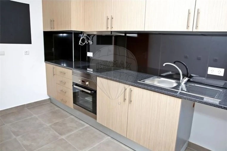 Apartamento T1 para Arrendamento em Vila Franca de Xira Foto 9