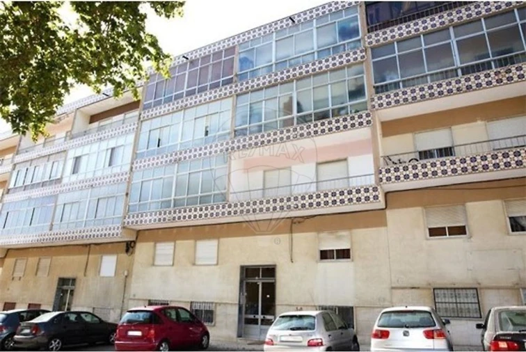 Apartamento T1 para Arrendamento em Vila Franca de Xira Foto 4