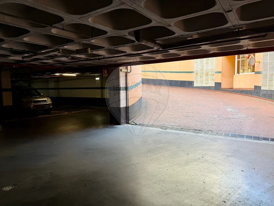 Garagem para Venda em Avenidas Novas Foto 5