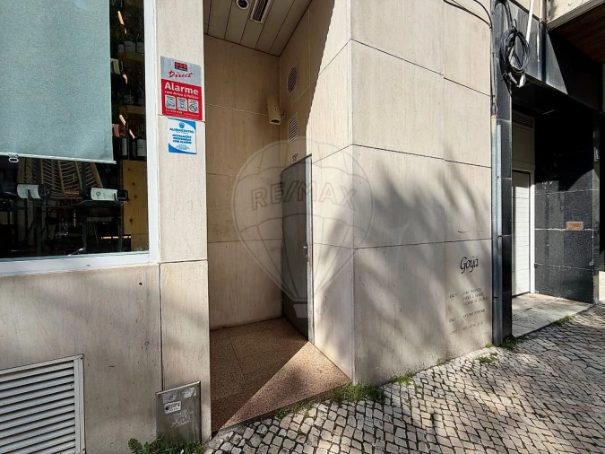 Garagem para Venda em Avenidas Novas Foto 21