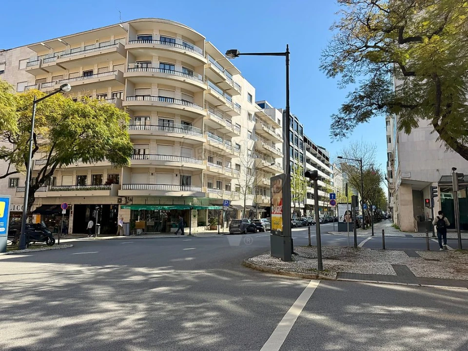 Garagem para Venda em Avenidas Novas Foto 15